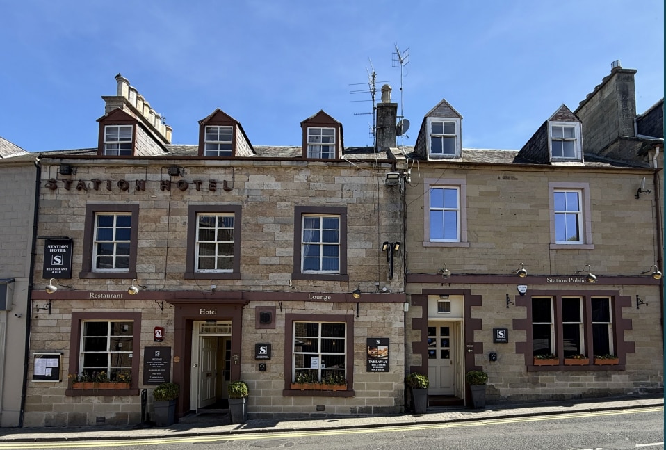 26 Market Sq, Melrose for sale Building Photo- Image 1 of 1