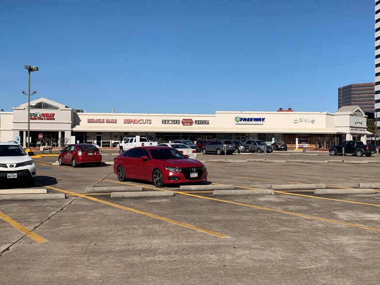 5727 Westheimer Rd, Houston, TX for lease - Building Photo - Image 3 of 10