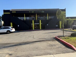 9590 Magnolia Ave, Riverside, CA for lease Interior Photo- Image 1 of 3