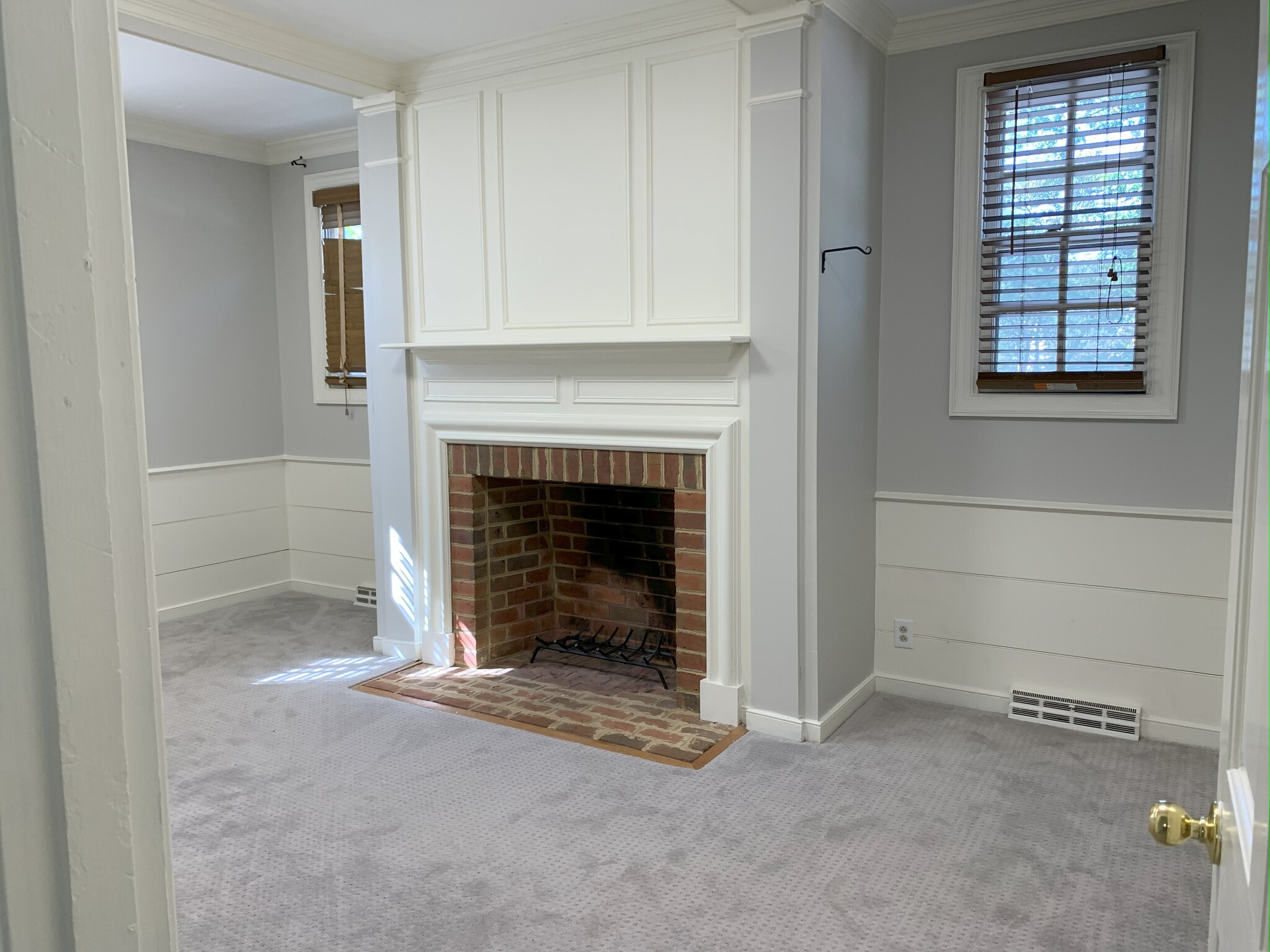 2305 Commonwealth Dr, Charlottesville, VA for lease Interior Photo- Image 1 of 6