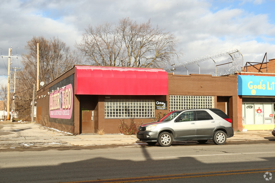 19224-19228 W Warren Ave, Detroit, MI for sale - Primary Photo - Image 1 of 1