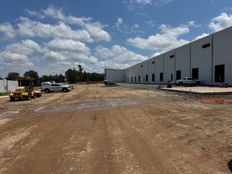 Walkers Ferry Rd, Charlotte, NC for lease - Building Photo - Image 2 of 6