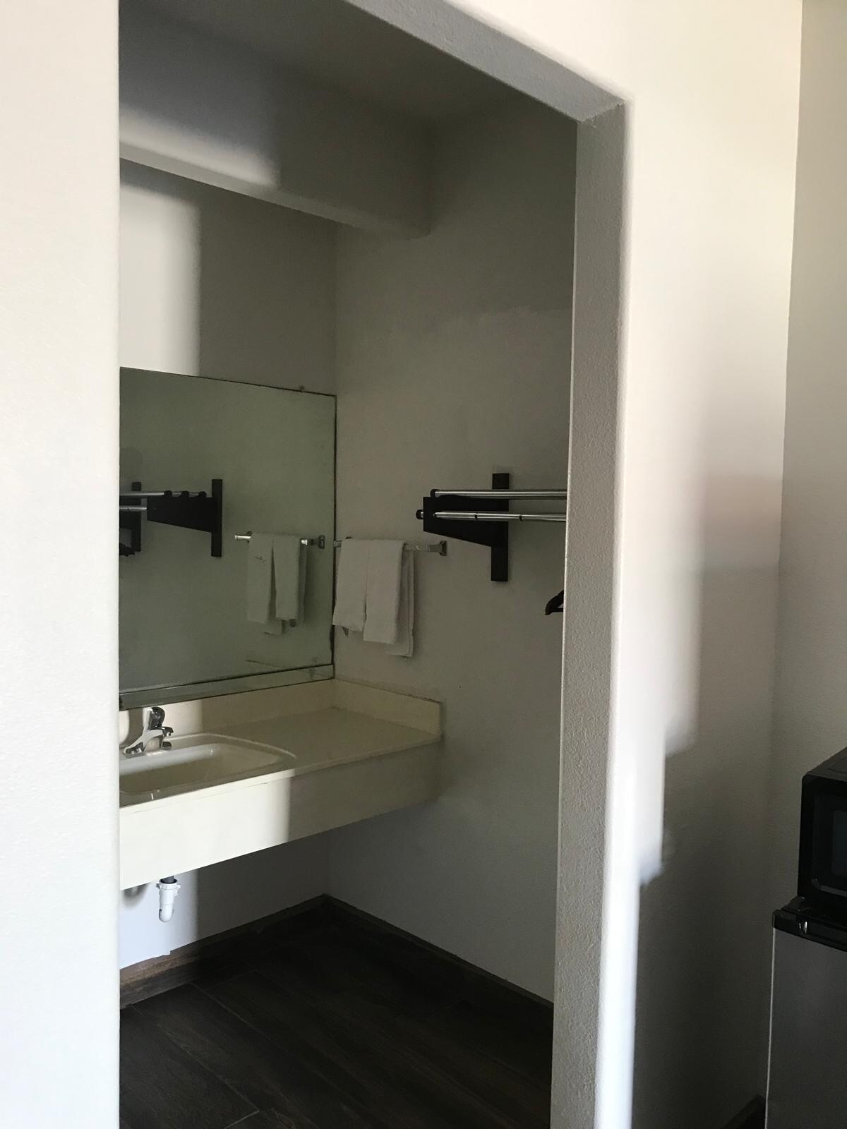 612 E Expressway 83, La Joya, TX for sale Interior Photo- Image 1 of 1