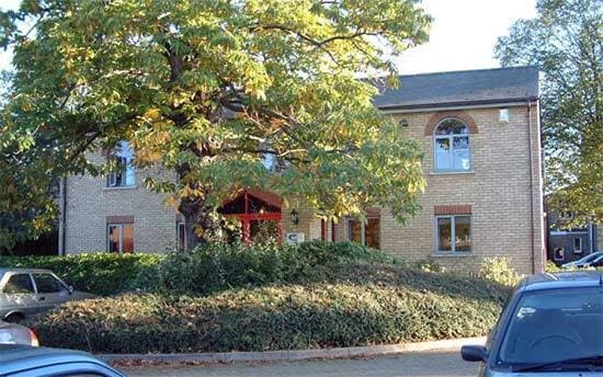 White House Ct, Leighton Buzzard for sale Primary Photo- Image 1 of 1