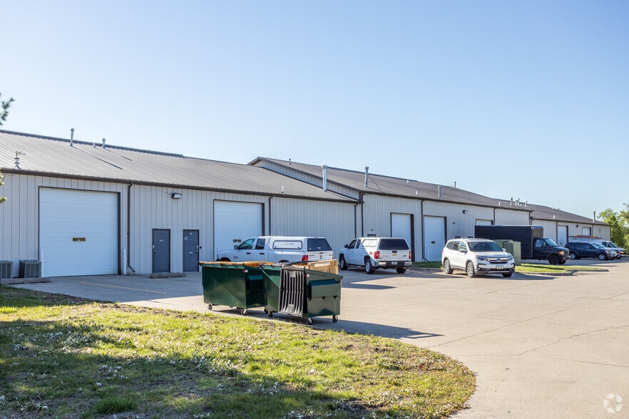 6864 NE 14th St, Ankeny, IA for lease - Building Photo - Image 3 of 4