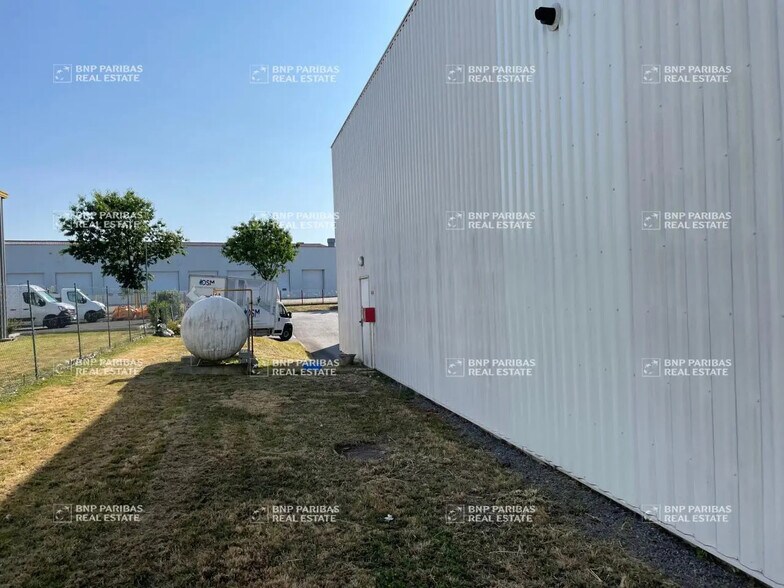 Flex in Thouaré-sur-Loire for lease - Building Photo - Image 2 of 8