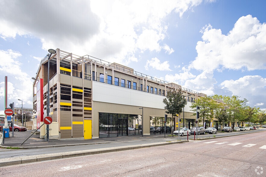 1 Avenue Edouard Herriot, Fresnes for lease - Building Photo - Image 2 of 3