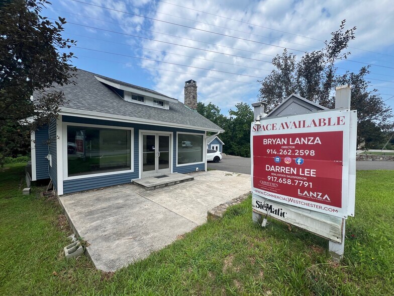 261 Danbury Rd, Wilton, CT for sale - Building Photo - Image 1 of 1