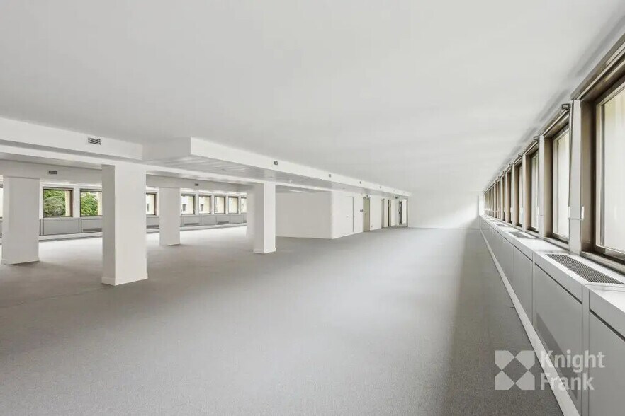 50 Avenue Daumesnil, Paris for lease - Building Photo - Image 2 of 12