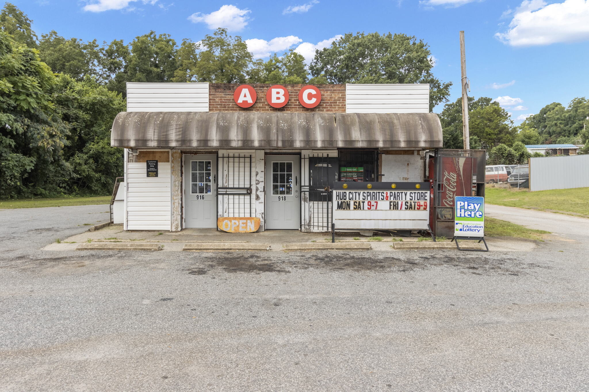 916 Howard St, Spartanburg, SC for sale Primary Photo- Image 1 of 13