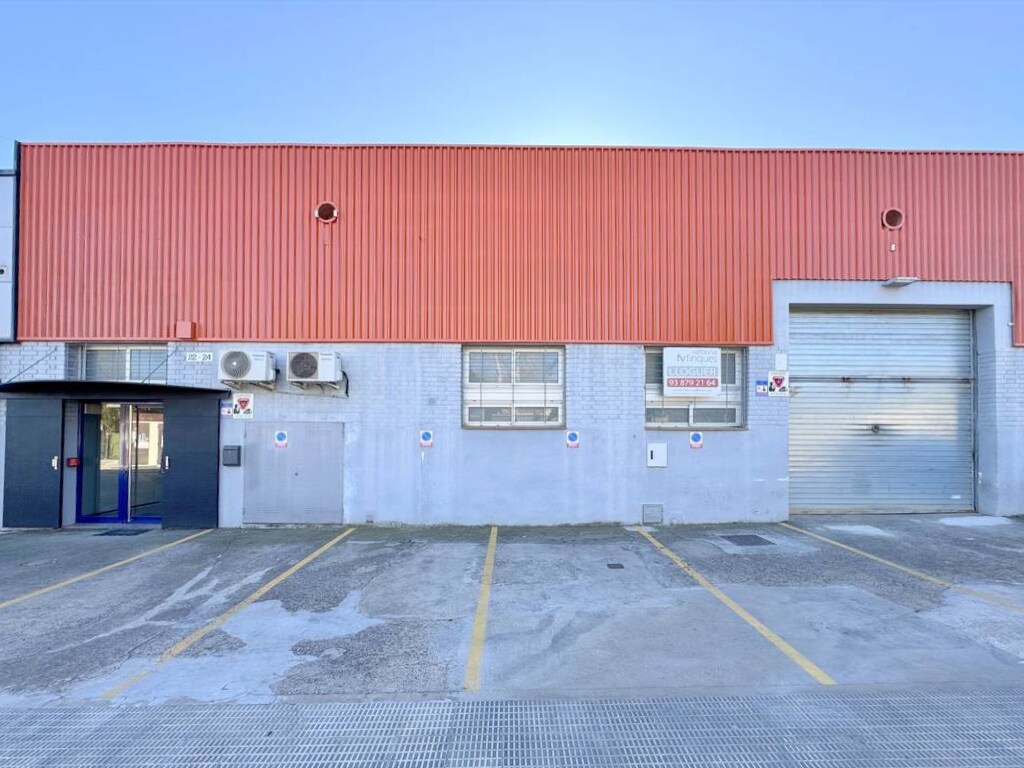 Industrial in Lliçà d'Amunt, Barcelona for lease Primary Photo- Image 1 of 15
