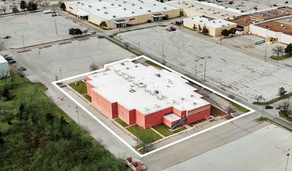 6720 SE 14th St, Des Moines, IA for sale - Building Photo - Image 1 of 4