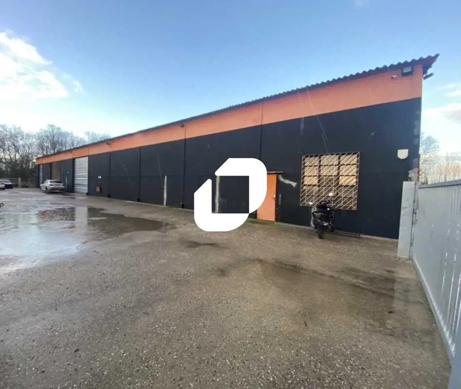 Flex in Ludon-Médoc for lease Building Photo- Image 1 of 6