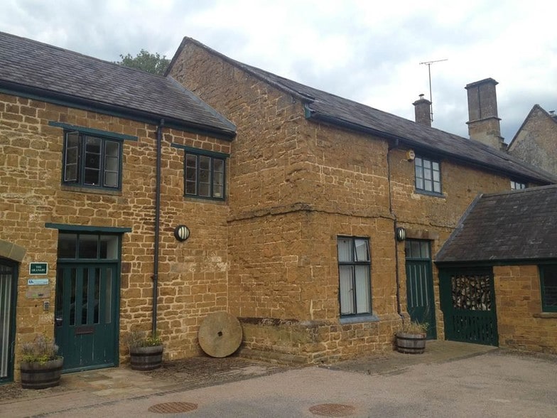 Home Farm Dr, Upton for lease - Building Photo - Image 1 of 4