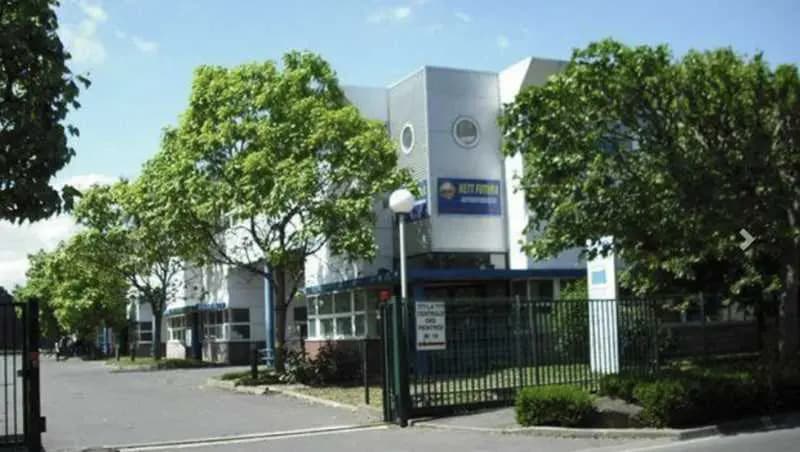 Office in Bondy for lease - Building Photo - Image 2 of 2