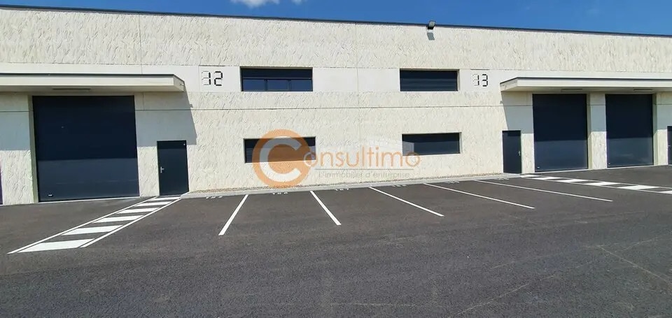 Flex in Izon for lease Building Photo- Image 1 of 10