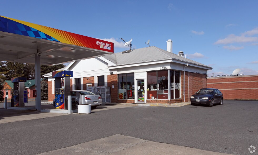 12301 Darnestown Rd, Gaithersburg, MD for sale - Primary Photo - Image 1 of 2