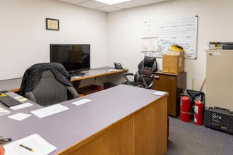 1661 W 2750 S, Ogden, UT for sale Interior Photo- Image 2 of 14