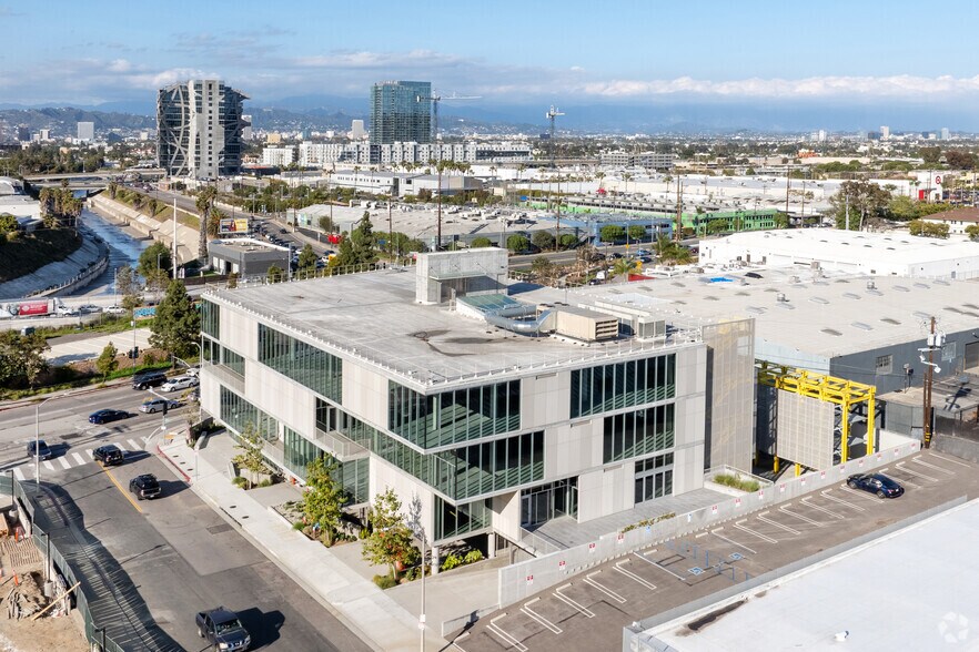 5950 W Jefferson Blvd, Los Angeles, CA for lease - Aerial - Image 2 of 16