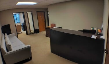 2000 N Central Expy, Plano, TX for lease Interior Photo- Image 1 of 5