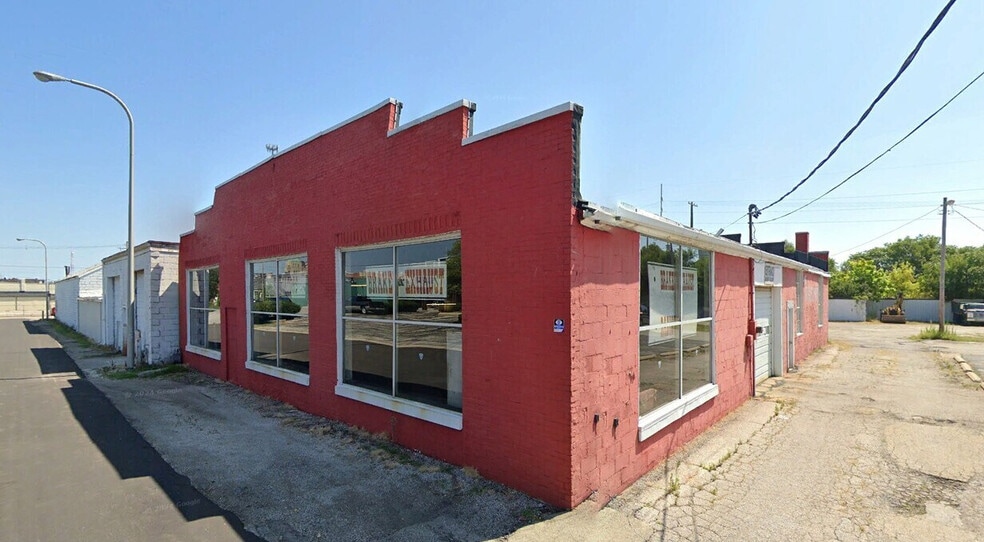 308 S Market St, Champaign, IL for sale - Building Photo - Image 1 of 4