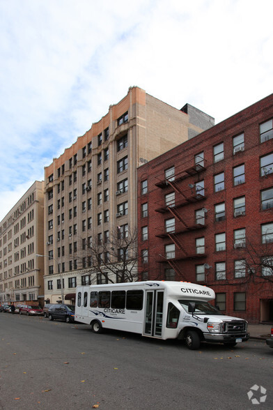 1910 Arthur Ave, Bronx, NY for sale - Primary Photo - Image 1 of 1