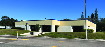 3300 Tamiami Trl, Sarasota FL - Drive Through Restaurant