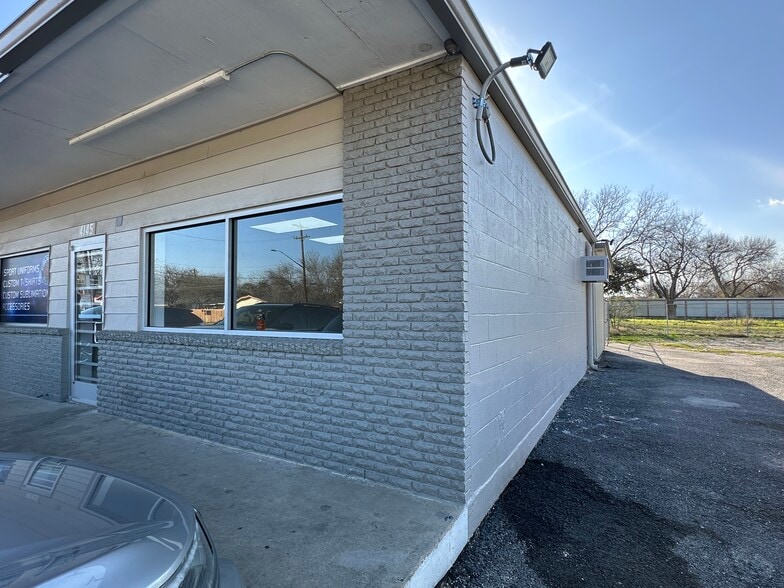 4145 Pleasanton Rd, San Antonio, TX for lease - Building Photo - Image 2 of 40