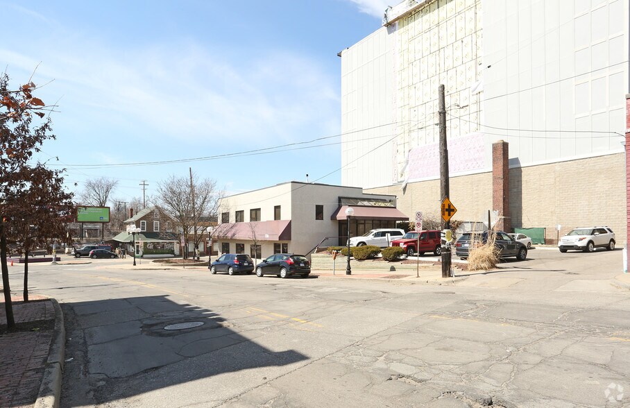 226 W Liberty St, Ann Arbor, MI for sale - Building Photo - Image 2 of 4
