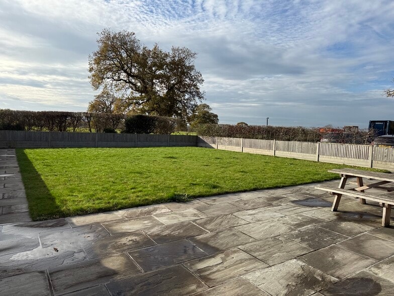 Unit 17 Danworth Farm, Cuckfield Rd, Hurstpierpoint for lease - Other - Image 2 of 3