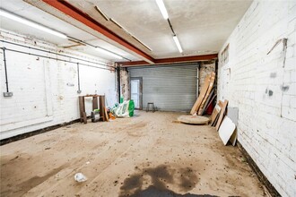 Humberston Rd, Grimsby for lease Interior Photo- Image 1 of 2