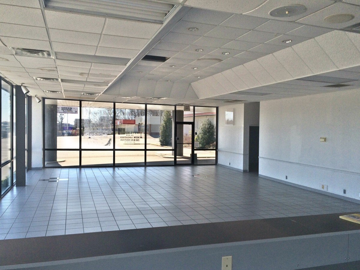 1650 Wilma Rudolph Blvd, Clarksville, TN 37040