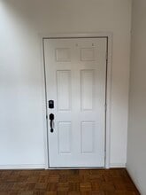 6511 Glenridge Park Pl, Louisville, KY for lease Interior Photo- Image 2 of 13