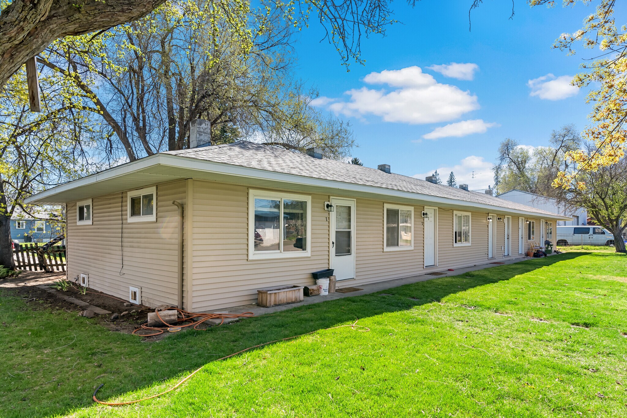 205 S Elizabeth Rd, Spokane Valley, WA for sale Primary Photo- Image 1 of 1