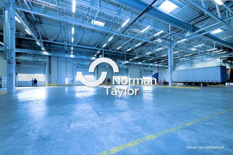 Flex in Nîmes for lease - Building Photo - Image 1 of 11