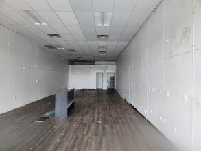 7900 W McNab Rd, North Lauderdale, FL for lease Interior Photo- Image 2 of 4