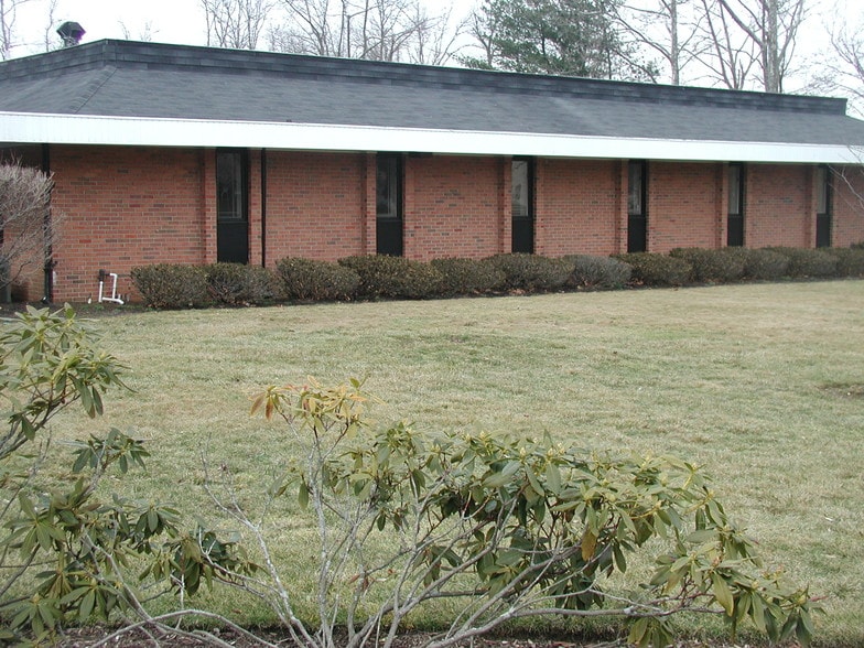 1029 Sycamore Ave, Tinton Falls, NJ 07724