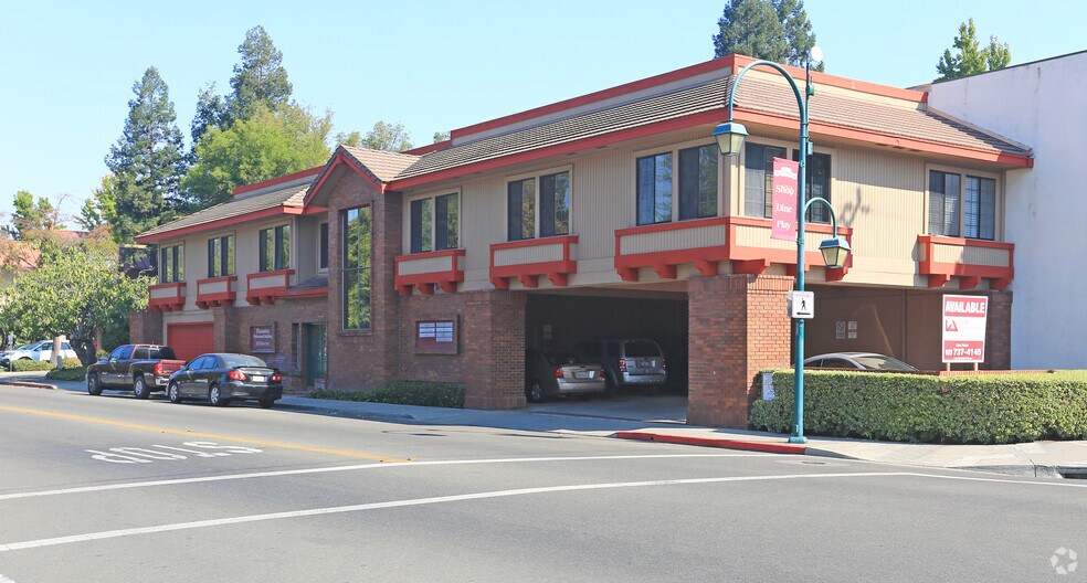 533 Peters Ave, Pleasanton, CA for lease - Primary Photo - Image 1 of 2