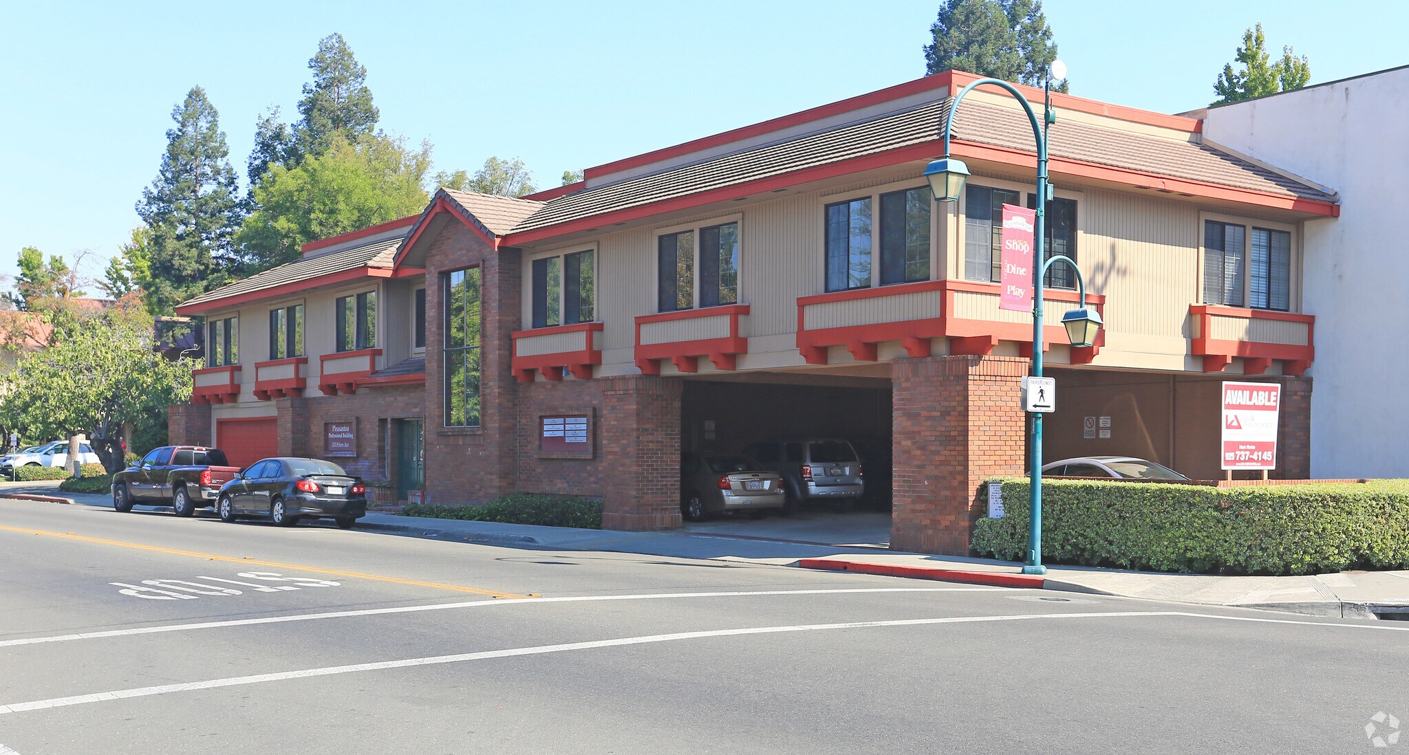 533 Peters Ave, Pleasanton, CA for lease Primary Photo- Image 1 of 3