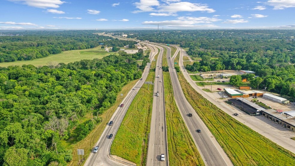 331 SE Pky, Azle, TX for sale - Building Photo - Image 2 of 10