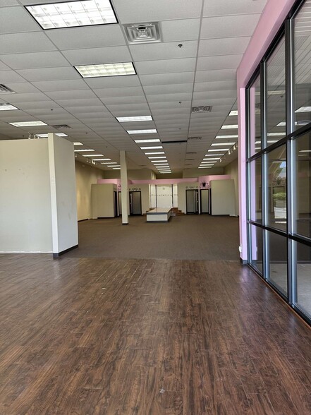 655 County Road 17, Elkhart, IN for lease - Building Photo - Image 3 of 8