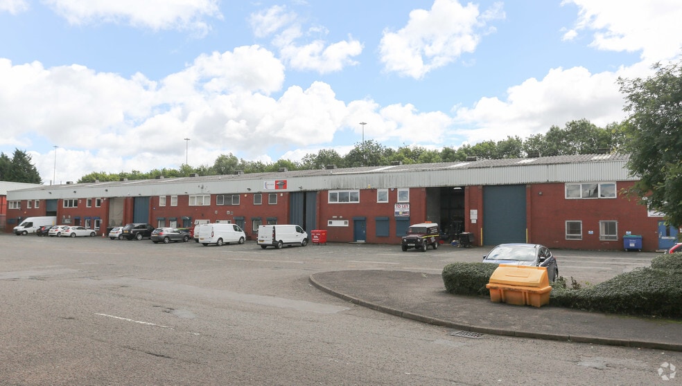 4-14 Lambhill Quadrant, Glasgow for lease - Primary Photo - Image 1 of 3