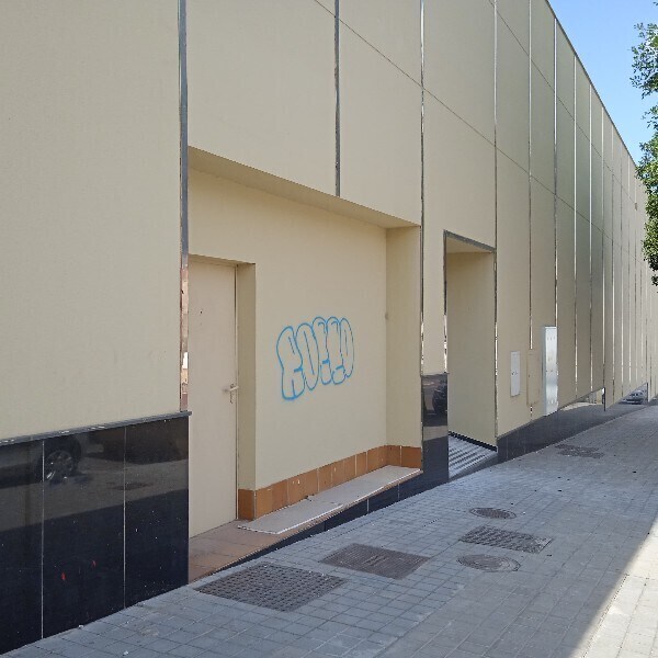 Retail in Almería for sale Building Photo- Image 1 of 3