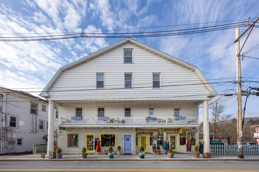 5 Rock City Rd, Woodstock, NY for sale - Building Photo - Image 1 of 1