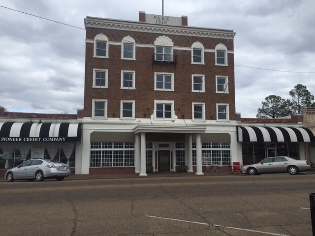 105 Main St S, Amory, MS for sale - Building Photo - Image 1 of 1