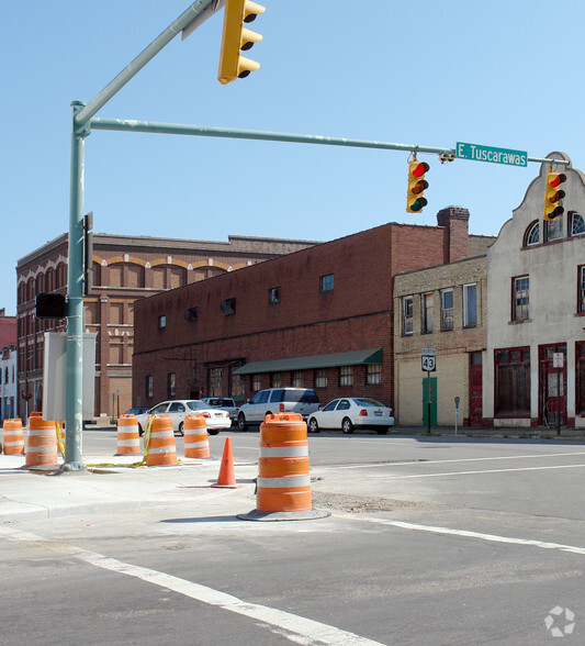 150 Cherry Ave NE, Canton, OH for lease - Building Photo - Image 2 of 2