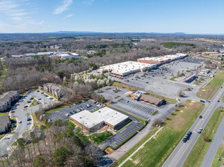 More details for 357 N Generals Blvd, Lincolnton, NC - Retail for Lease