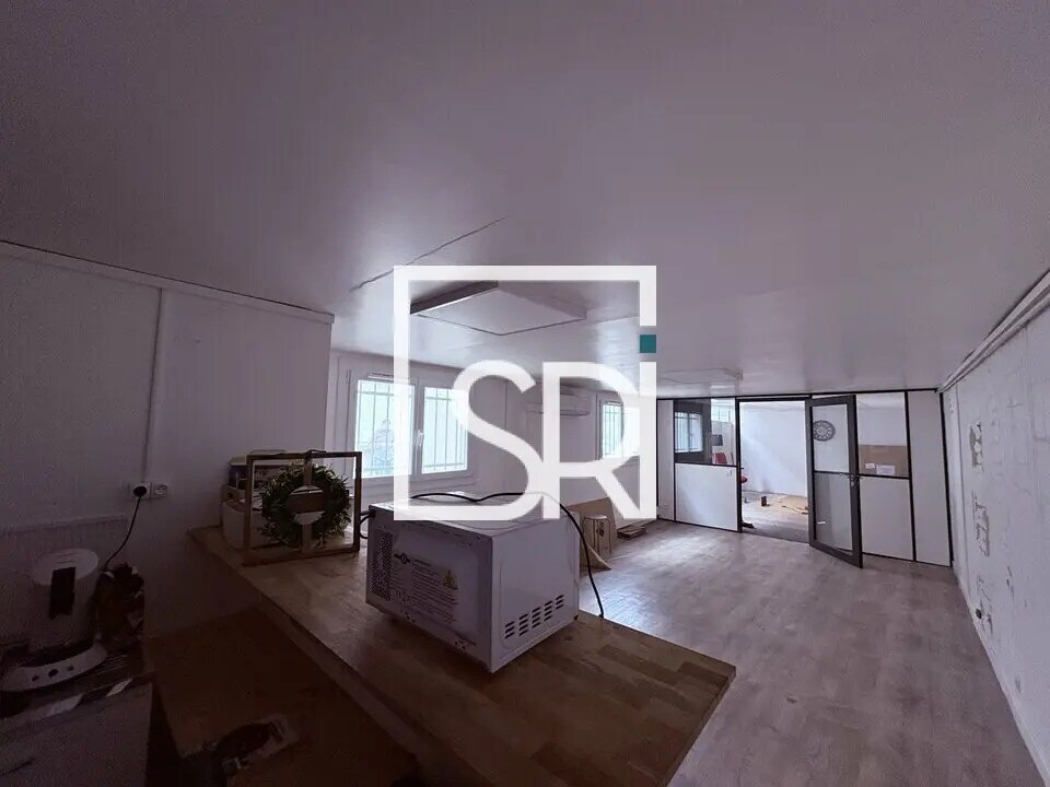 Office in Cournon-d'Auvergne for lease Building Photo- Image 1 of 21