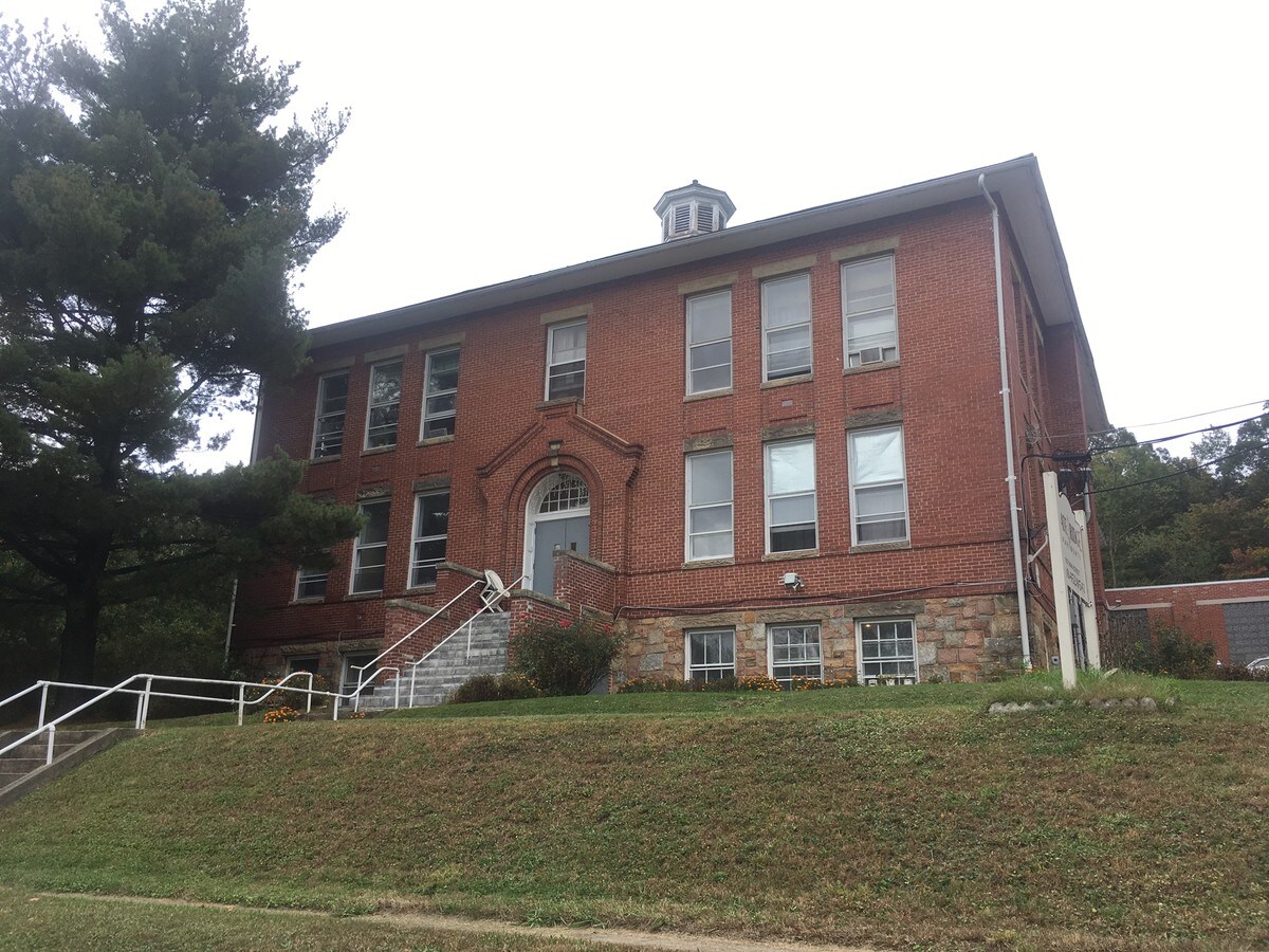 1557 Main St, Whiteford, MD 21160