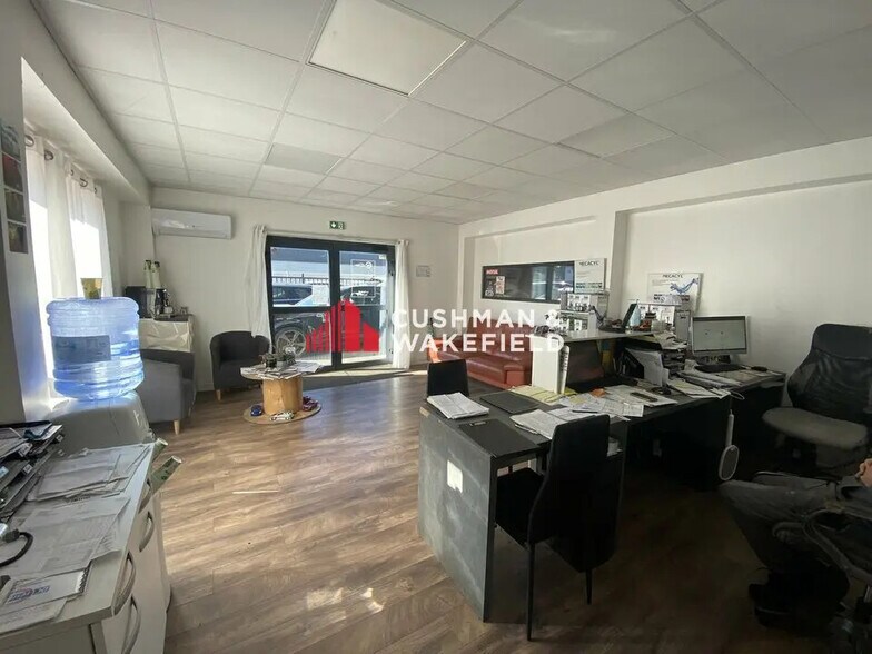 Office in Plaisance-du-Touch for lease - Interior Photo - Image 2 of 3